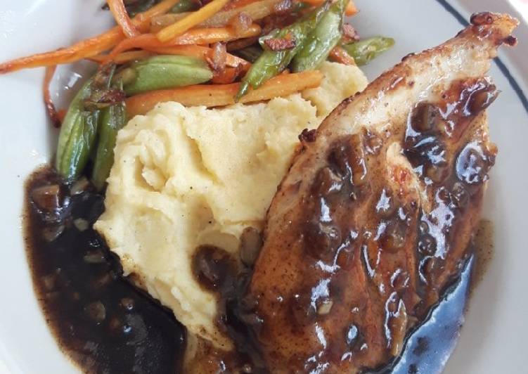 Grilled Blackpepper Chicken with Mashed Potato