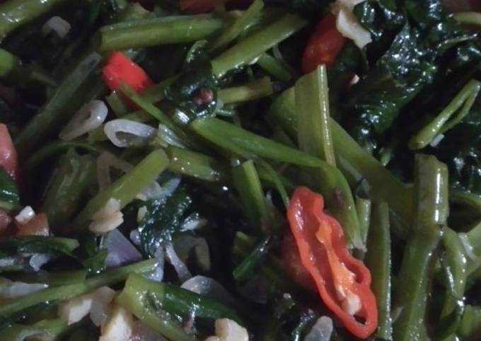 Resep Tumis Kangkung Terasi Pedas, Lezat Sekali