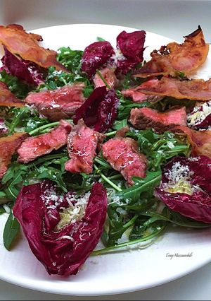 Foto di Tagliata di infracoste di manzo glassate e guanciale croccante