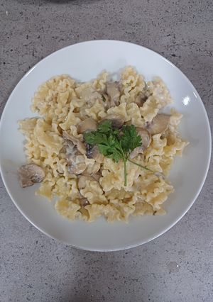 Una foto de Mafalda con crema de Champiñones