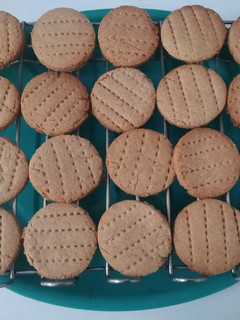 A picture of Healthy Digestive Biscuits(No maida).