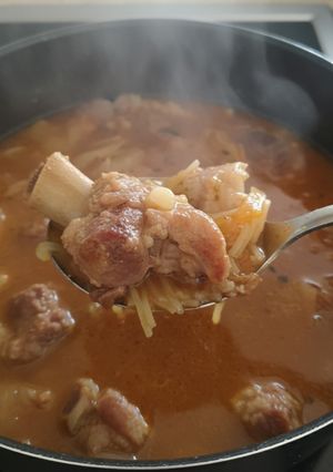 Una foto de Sopa de Costillas de Cerdo