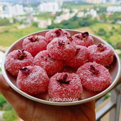 A picture of Sama Rice Rose Mithai (भगरीची मिठाई).