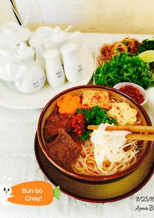 Hình của món Bún bò huế chay !.