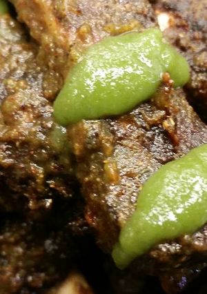 A picture of Japanese Sriracha Ribs.