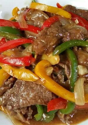 A picture of Stir-Fried Beef with Bell Peppers.