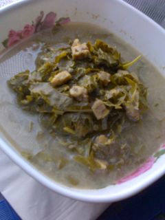 Foto resep .: Bobor Daun Singkong Bumbu Komplit :.