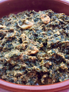 Una foto de Espinacas esparragadas con huevo🍃🥚🥖