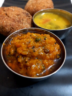 ટામેટાં ની ચટણી (Tomato Chutney Recipe In Gujarati) રેસીપી મુખ્ય ફોટો
