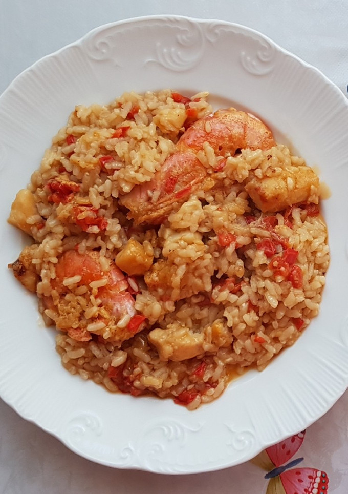 Una foto de Arroz con merluza y verduras muy fácil de preparar