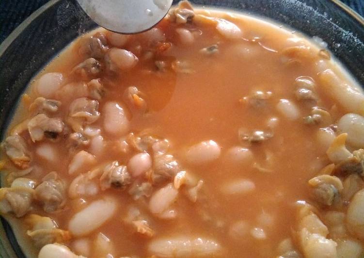 Alubias con berberechos