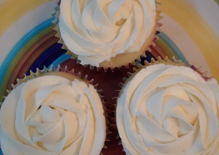 Vanilla Buttercream Frosting