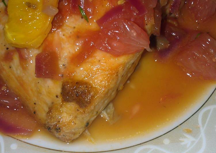 Recipe of Homemade Roasted Salmon with grapefruit sauce