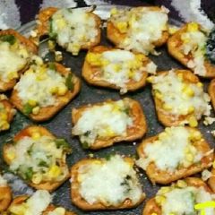 A picture of Salted Crackers Mini Pizza Bites.