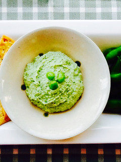 A picture of Edamame Yuzu Hummus.