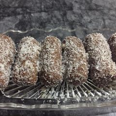 A picture of Suji chocolate roll.
