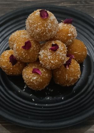 મેંગો કોકોનટ ટ્રફલ રેસીપી મુખ્ય ફોટો