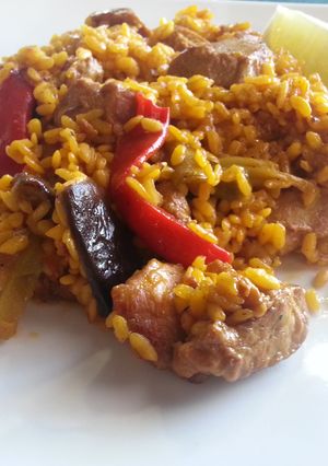 A picture of Paella.