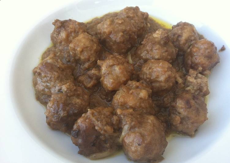 Easiest Way to Make Award-winning Meatballs (Albóndigas)