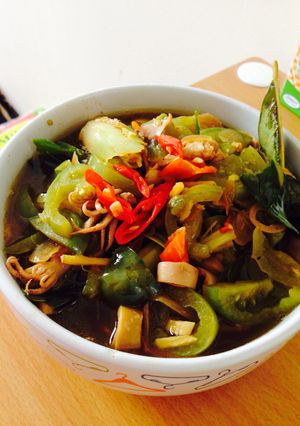 Foto resep Tumis Cumi Asin Tomat Hijau Dedeuieun