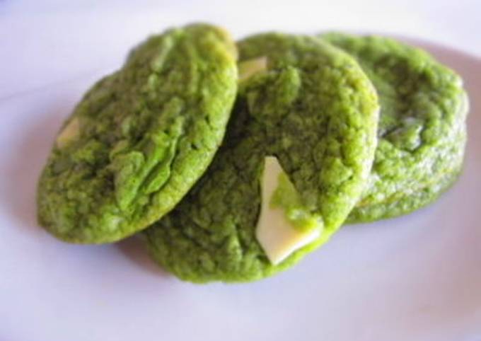 Matcha Green Tea and White Chocolate Cookies