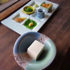 A picture of Hiyayakko - Chilled Tofu.