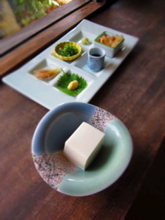 A picture of Hiyayakko - Chilled Tofu.