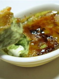 A picture of Matcha Green Tea Creme Brulee.