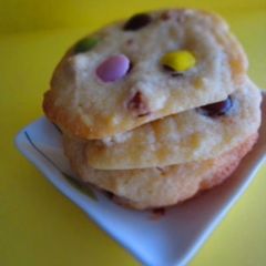 A picture of M&M Cookies.