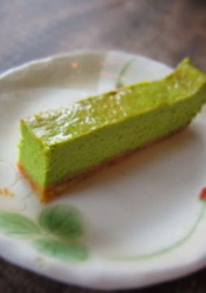 A picture of Green Tea Cheesecake Bars.