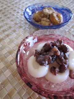 A picture of Shiratama Dango Dumplings.