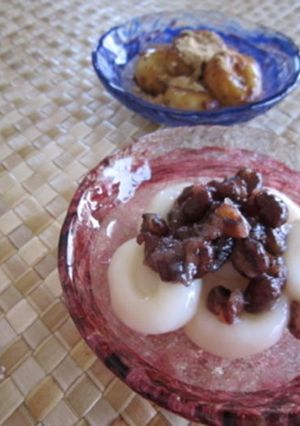 A picture of Shiratama Dango Dumplings.