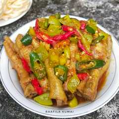 A picture of Ceker Ayam Pedas Empuk.