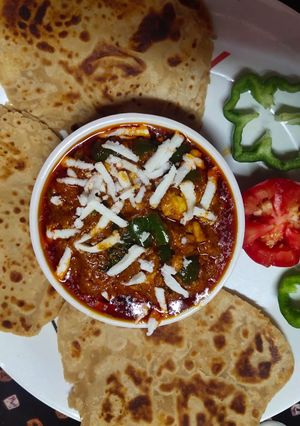 શાહી પનીર (Shahi Paneer Recipe In Gujarati) રેસીપી મુખ્ય ફોટો