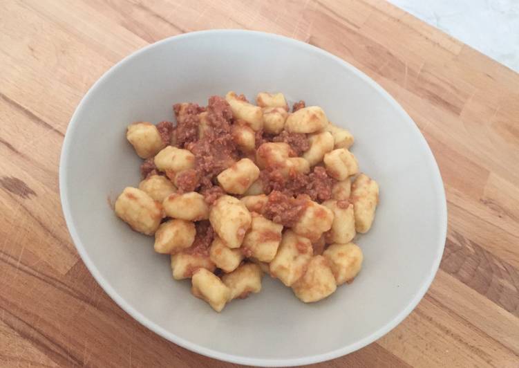 Recipe of Quick Gnocchi al ragù