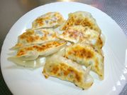 A picture of veggie dumplings