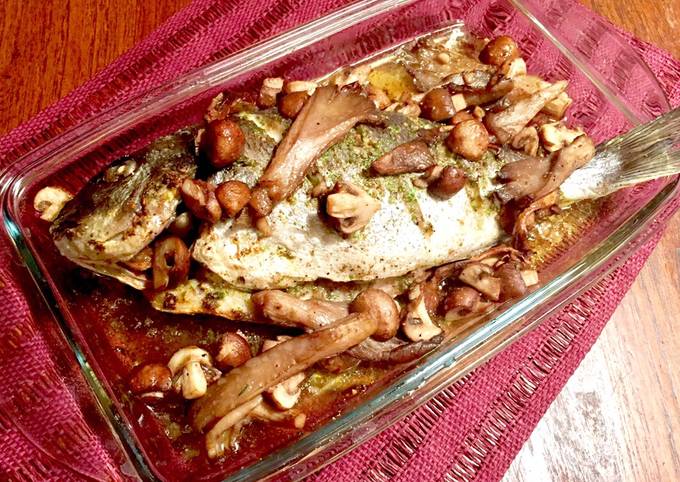 Дорадо в духовке с грибным песто и и грибным миксом