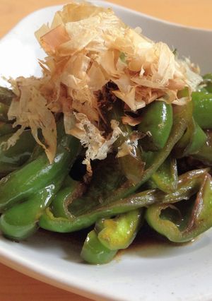 A picture of Braised Green Peppers.