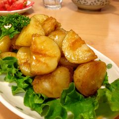 A picture of Salty-Sweet Fluffy Potatoes.
