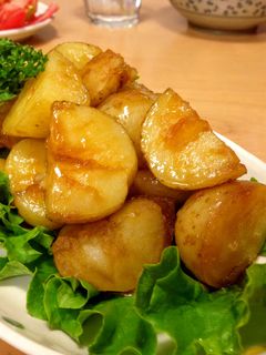 A picture of Salty-Sweet Fluffy Potatoes.