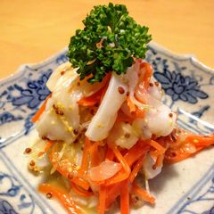 A picture of Marinated Squid.