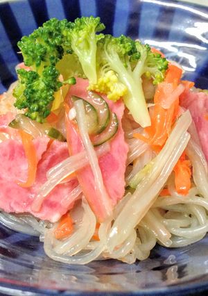 A picture of Harusame (Japanese Vermicelli) Salad.