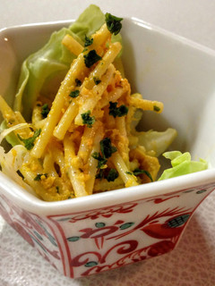 A picture of Spaghetti Salad with Grated Carrot .