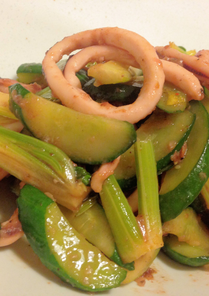 A picture of Stir-fried Squid & Cucumber.