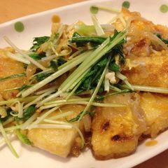 A picture of Egg-Drop Soup with Tofu (Tamagotoji).