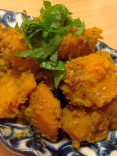 A picture of Simmered Pumpkin with Minced Meat.