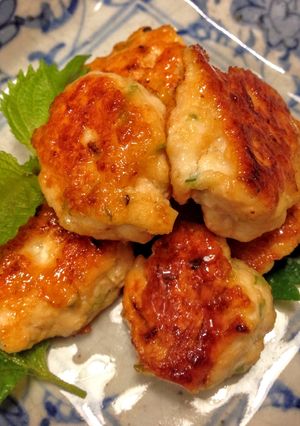 A picture of Chicken & Tofu Meatballs.