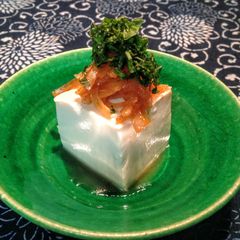 A picture of Sweet-Sour Onion Dressing with Tofu.