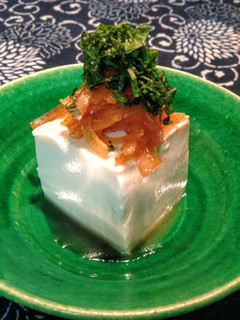 A picture of Sweet-Sour Onion Dressing with Tofu.