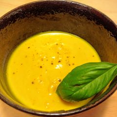 A picture of Pumpkin Soup.